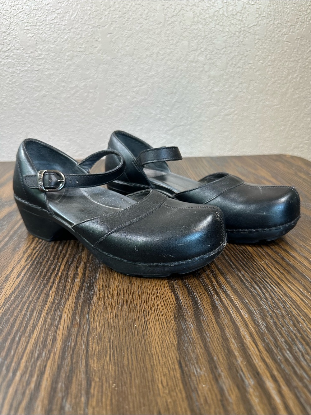 Dansko Sandal Clogs Sz 8.5-9 US 39 EU